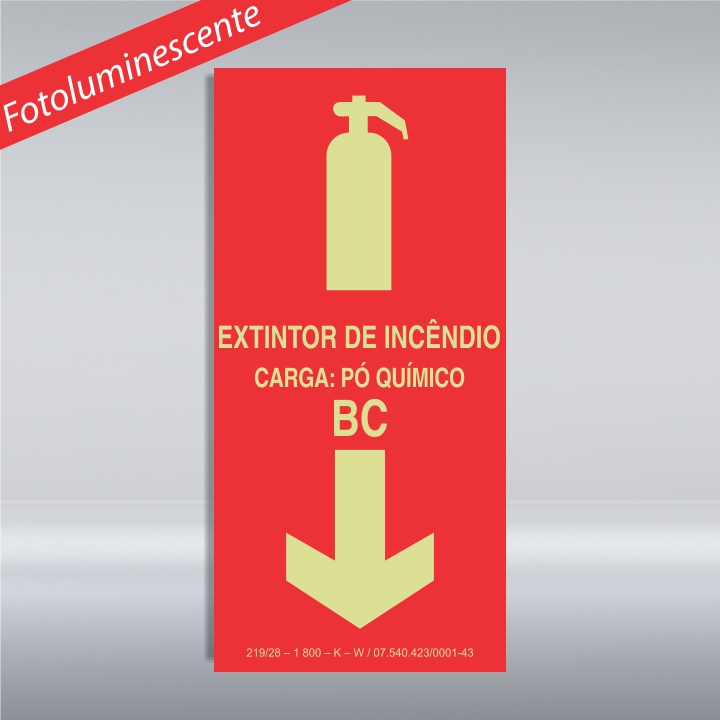 PLACA EXTINTOR DE INCÊNDIO CARGA PÓ QUÍMICO BC - PVC - FOTOLUMINESCENTE